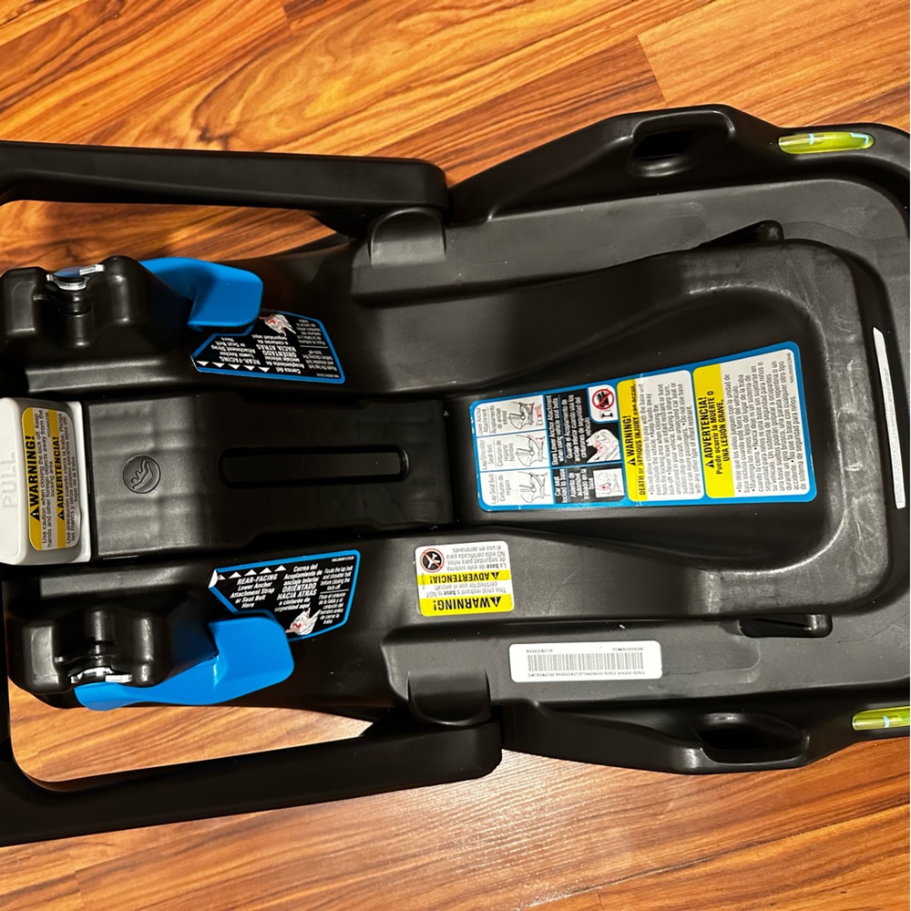 Baby jogger car seat base.
